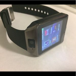 Smartwatch with camera - Brand NEW!!!